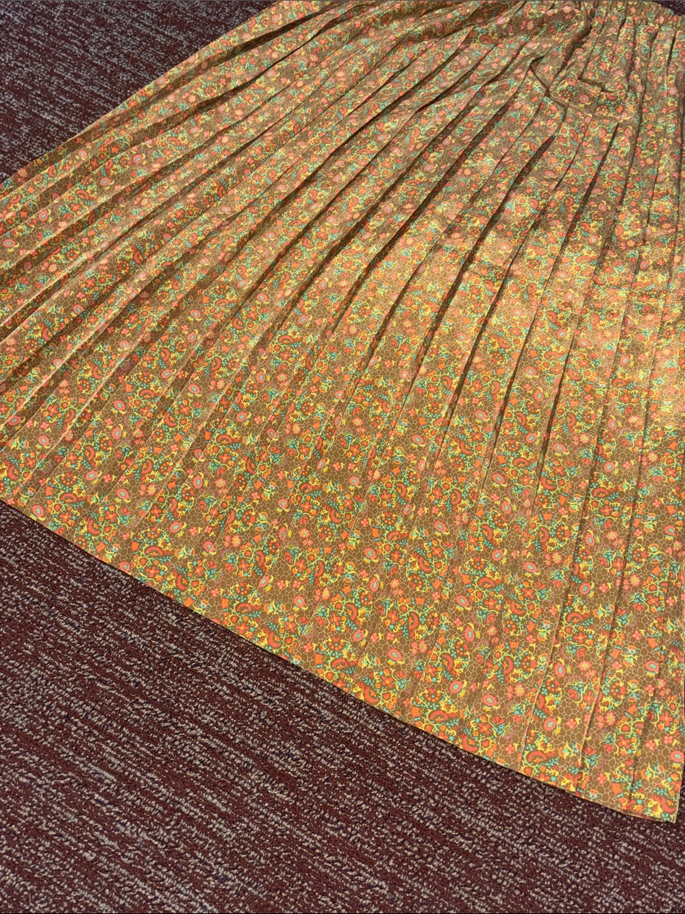 Vintage Leslie Fay pleated tea length skirt elastic waist dainty floral boho 16 - Picture 5 of 10